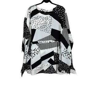 NEW Moonlight White And Black Geometric Print Tie Waist High Low Tunic XXL